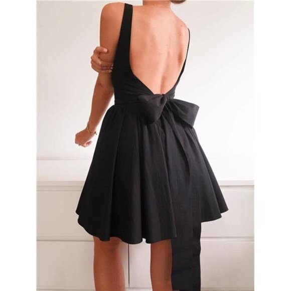 Backless Square Neck Mini Dress - Picture 2 of 16